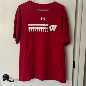 Men’s Red Under Armour Wisconsin Badger Basketball  Large T-Shirt